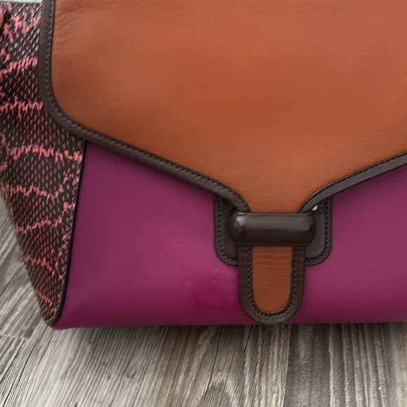 100% Authentic Coach Courier Pink Hibiscus Pewter Carryall Snakeskin Purse Bag - Picture 12 of 16